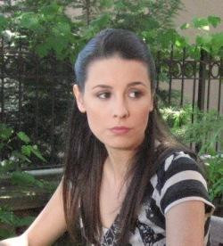 Öpüşme yasağını deldi