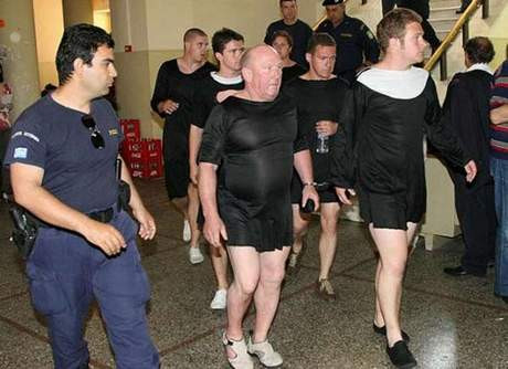 İngiliz turistlere fotoğraflı uyarı