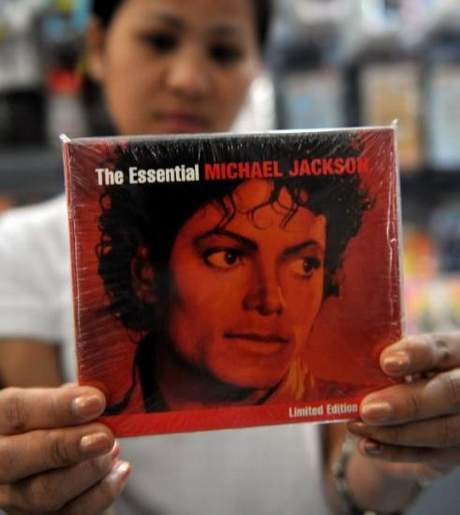 Jacksonun hayranları vefalı çıktı
