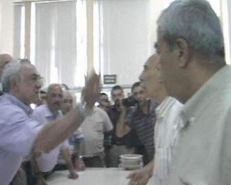 Borsayı bastı, tüccarı tokatladı !