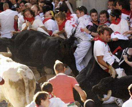 San Fermin Festivali başladı