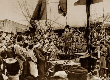 Dünyanın en şık erkeği, Atatürk