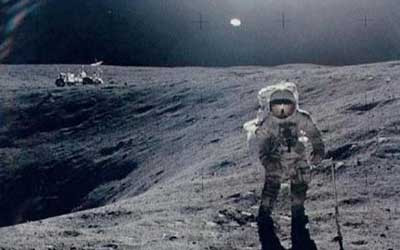 Ay fotoğraflarındaki UFO mu ?