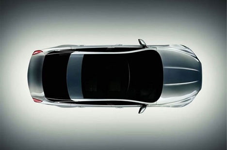 Jaguar 2010 model XJsini tanıttı