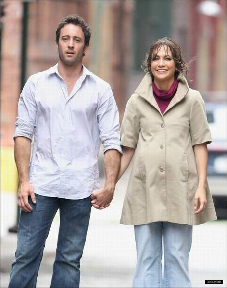 Jennifer Lopez & Alex OLoughlin