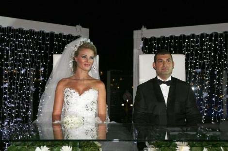 Fatoş Seğmen evlendi