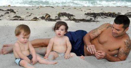 İşte Ricky Martinin ikizleri