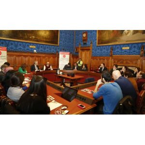 Başbakan Davutoğlunun Başdanışmanı Mahçupyan Londrada