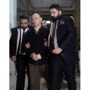 Romanyada yakalanan iki eski polis, İstanbulda