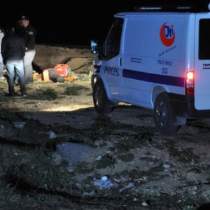 Boş arazide bebek cesedi !