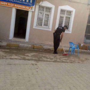 AK Parti'de temizlik polise emanet !