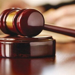 Mahkeme kadını değil ''hacı''yı korudu !