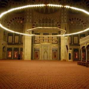 Diyanet'ten ''ırkçılık'' hutbesi