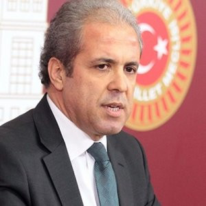Şamil Tayyar: ''Dağlar yetmez, plazalar da...