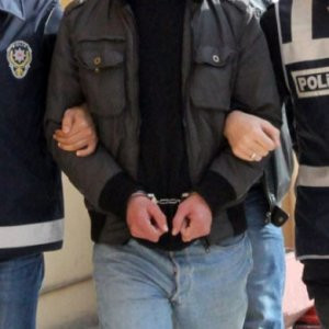 İzmir ve Bursa'da operasyon: Çok sayıda gözaltı var