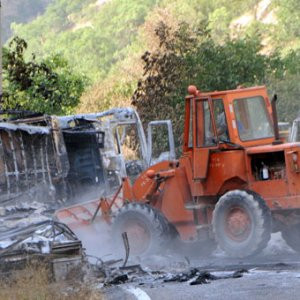 O yol yine ulaşıma kapandı !