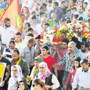 Davutoğlu'ndan YPG cenazelerine şartlı onay