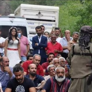 PKK'lılar düğün konvoyunu durdurdu ve..