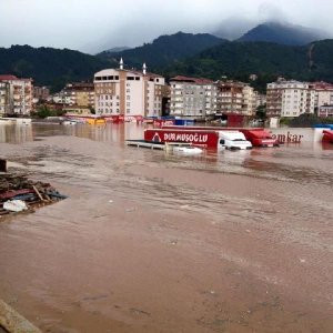 Artvin'de sel nedeniyle 7 kişi hayatını kaybetti