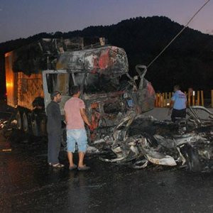 Zincirleme kaza: 5 ölü
