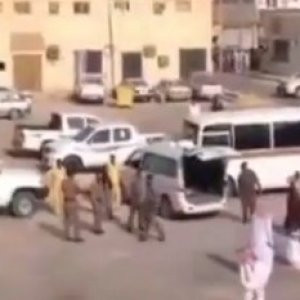 Arabistan'da korkunç infaz görüntüsü !