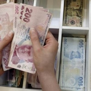 Dolar fırlayınca zamlar yeniden gündeme geldi !