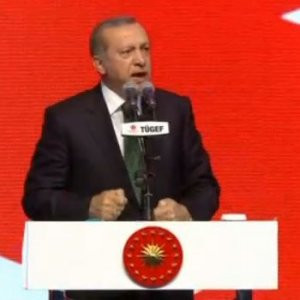 ERDOĞAN TOPA TUTTU: "SAZ ÇALAN BİRİLERİ ÇIKMIŞ..."