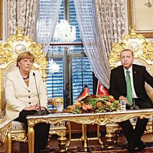 Hilal koltuklara sonradan konmuş !