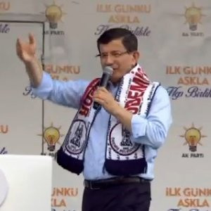 Davutoğlu: "Beni onlarla muhatap etmeyin"