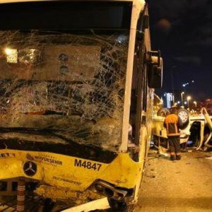Kadıköy'de feci kaza: 5 ölü, 5 yaralı