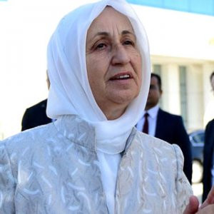 Melek İpek'ten kayyum tepkisi