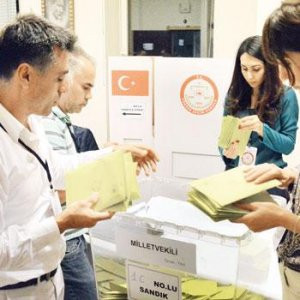 Gurbetçi oyları Türkiye'nin kaderini belirleyecek