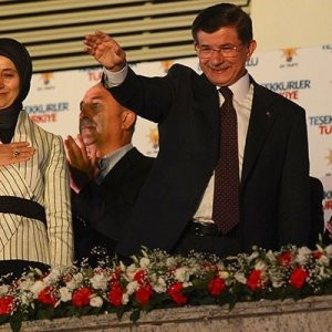 Davutoğlu'ndan balkon konuşması hazırlığı !