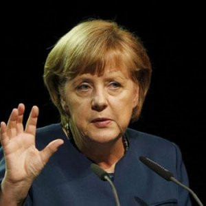 Merkel'den tebrik telefonu !