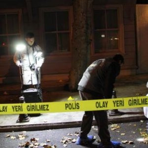 İstanbul Sarıyer'de gece yarısı pompalı saldırı dehşeti !