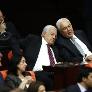 HDP'li 2 isimden başkanlık desteği !