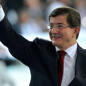 Davutoğlu talimatı verdi ! 10 maddelik müjde paketi geliyor..