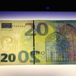 20 Euro'luk banknotlar çıkıyor !