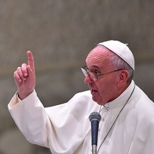 Papa'dan Fransa saldırısı için olay yorum
