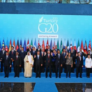 G20 aile fotoğrafında ilginç detay !