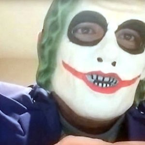 Joker maskeli adamdan Müslümanlara tehdit videosu