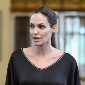 Angelina Jolie’ye alzheimer şoku !