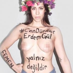 Can Dündar'dan FEMEN'e teşekkür