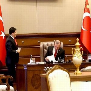 Cumhurbaşkanı Erdoğan'ın akşam mesaisi görüntülendi