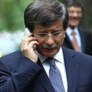 Davutoğlu'ndan iki isme telefon