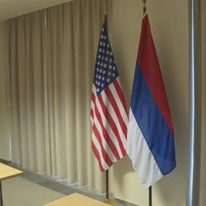 Kerry-Lavrov görüşmesinde ''Rus bayrağı''...