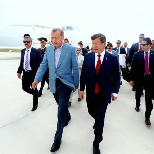 Erdoğan, Davutoğlu için pişman mı ?