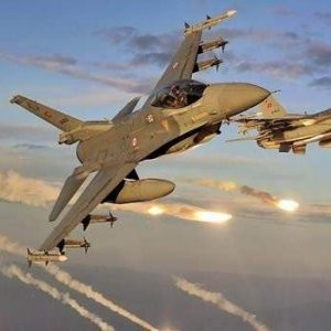 F-16'lar Kandil'e bomba yağdırdı !