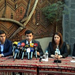 Demirtaş'tan Diyarbakır çağrısı