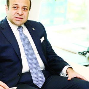 Bağış çifti şirketlerini devretmeye hazırlanıyor